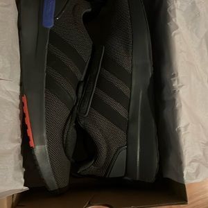 Adidas racer TR21 10.5 new with tags never worn